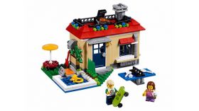 LEGO® CREATOR Modular Poolside Holiday 31067